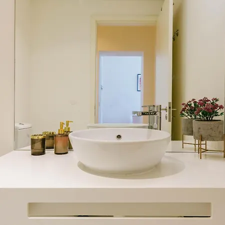 Διαμέρισμα The Savoy Truffle A Chic Retreat With The View *