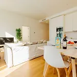 The Savoy Truffle A Chic Retreat With The View Apartman *