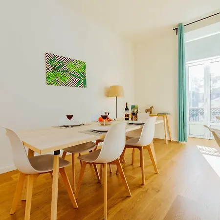 The Savoy Truffle A Chic Retreat With The View Apartman